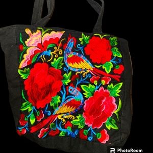 Tote bag and wallet embroidered